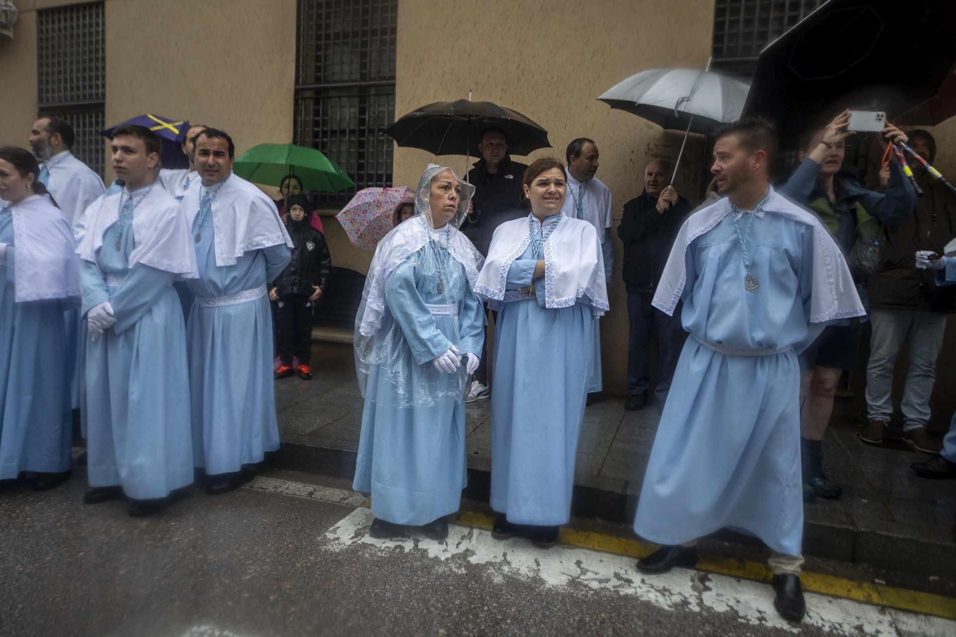 El regreso de la patrona de Cáceres a su santuario, en imágenes