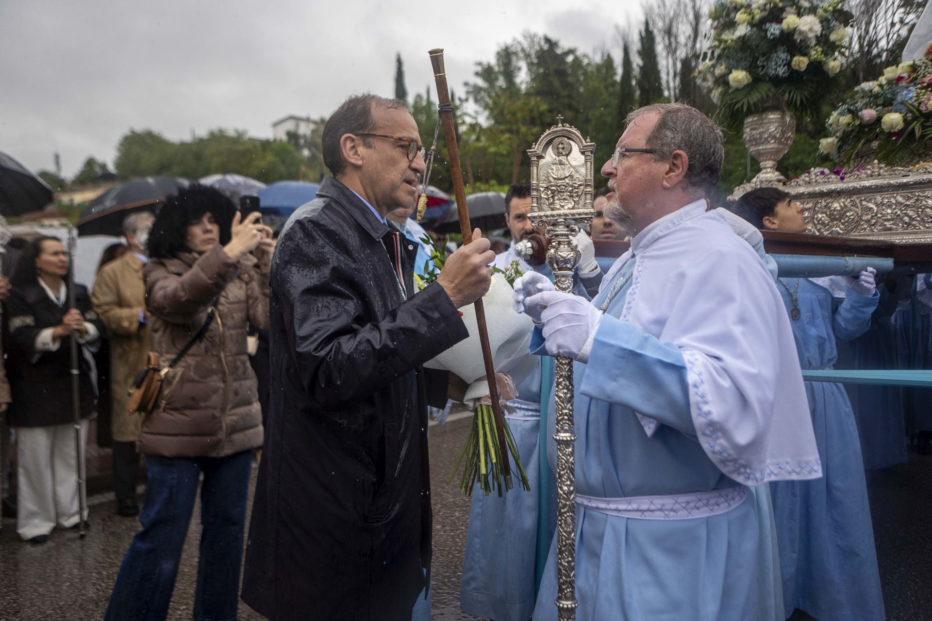 El regreso de la patrona de Cáceres a su santuario, en imágenes