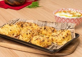 Bollitos de bacalao empanado con queso feta