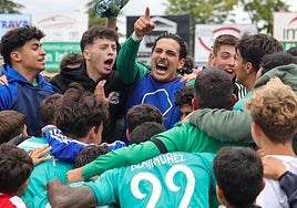 Celebración del triunfo contra el Granada B.