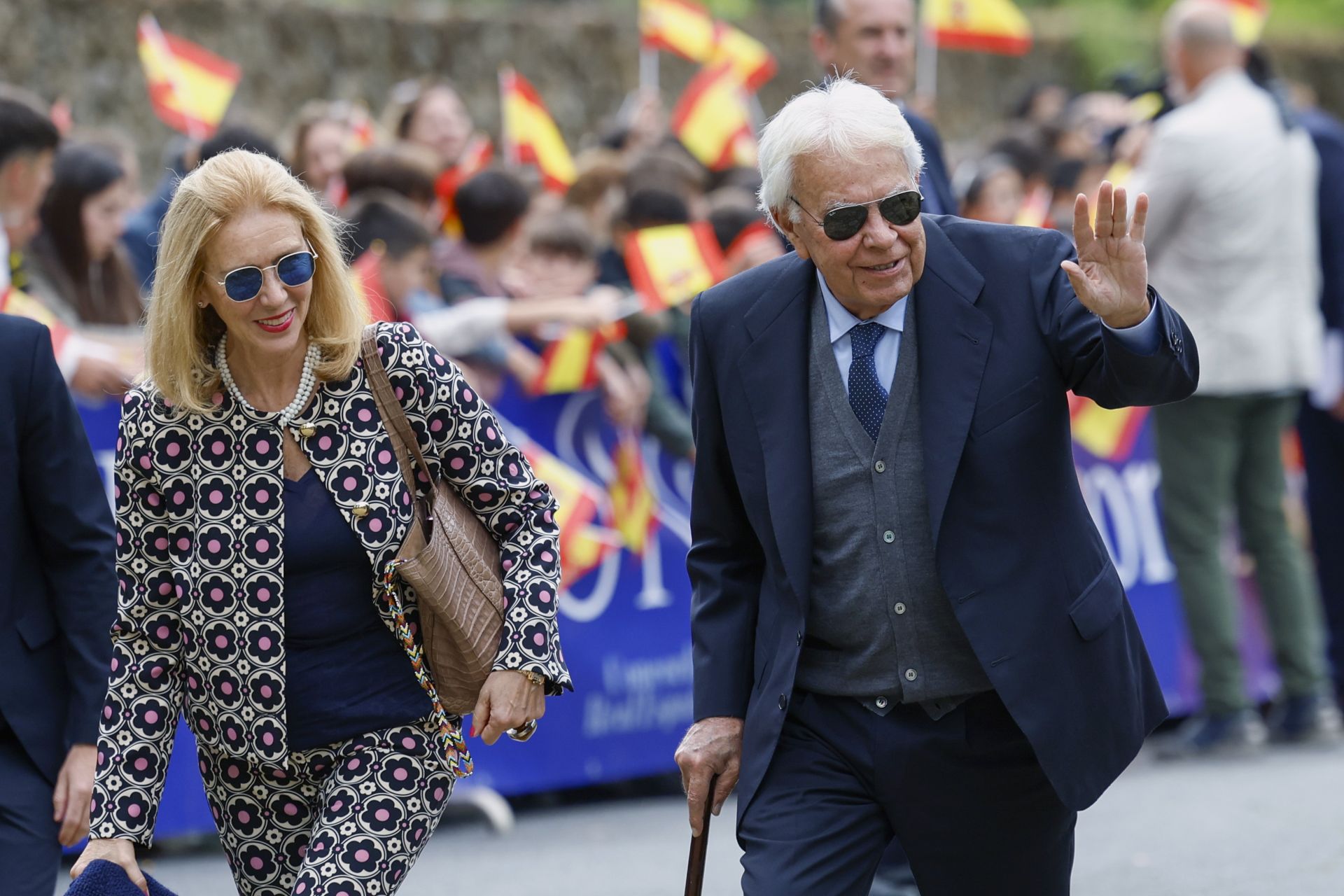 Fotos | Felipe VI preside la entrega del Premio Carlos Yuste a Josep Borrell