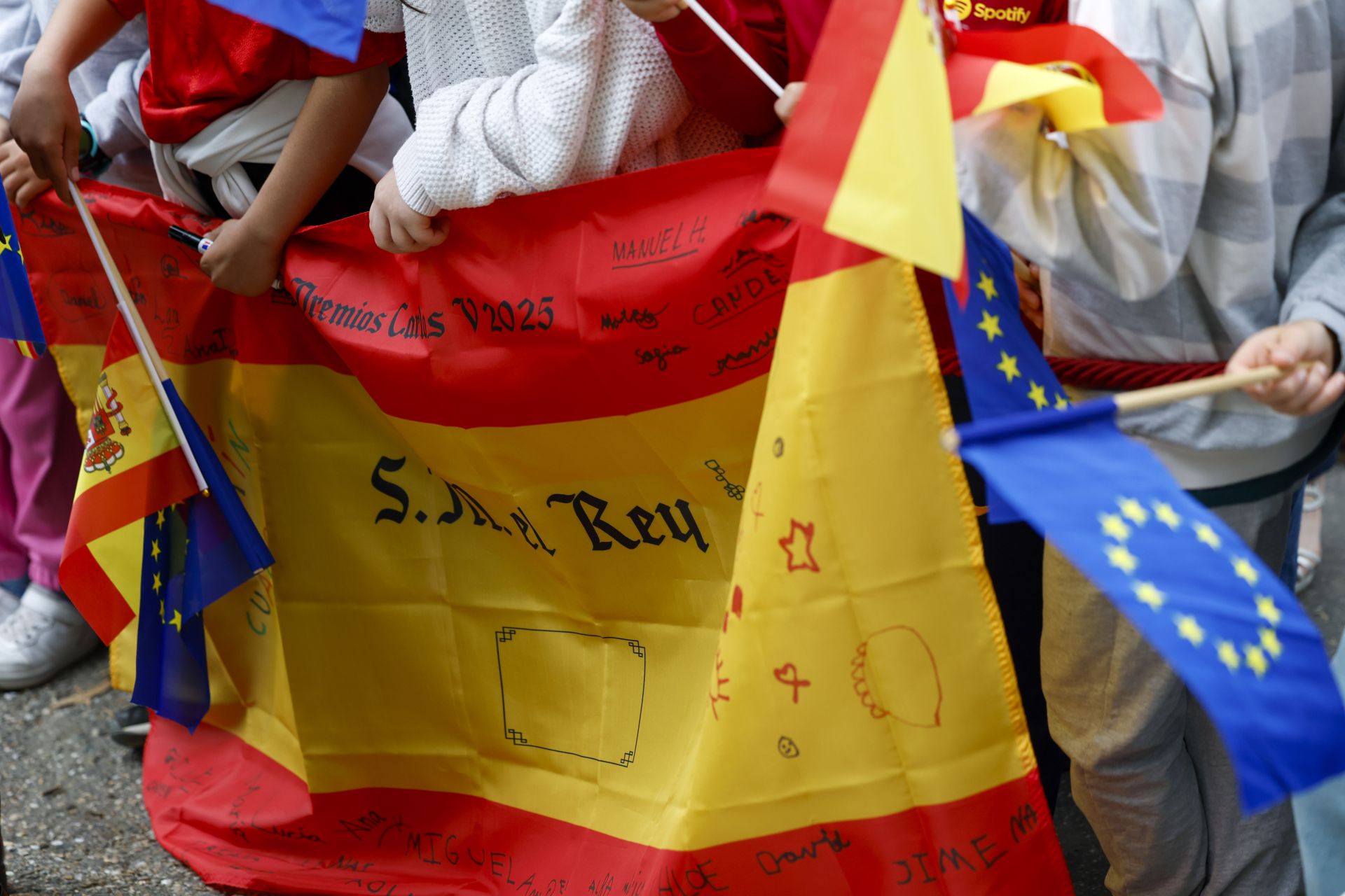 Fotos | Felipe VI preside la entrega del Premio Carlos Yuste a Josep Borrell