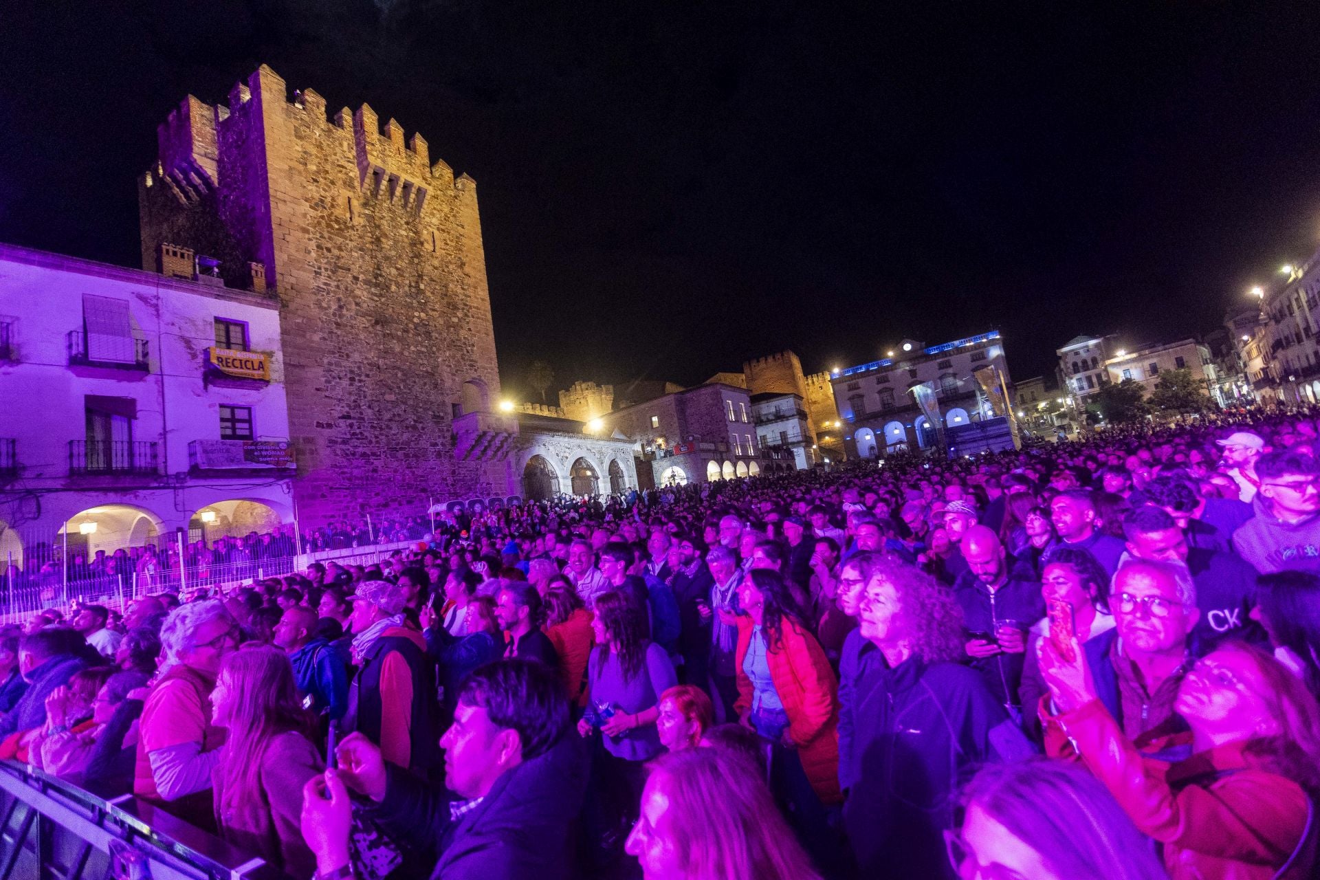 Fotos | Las mejores imágenes del jueves en el Womad de Cáceres 2025