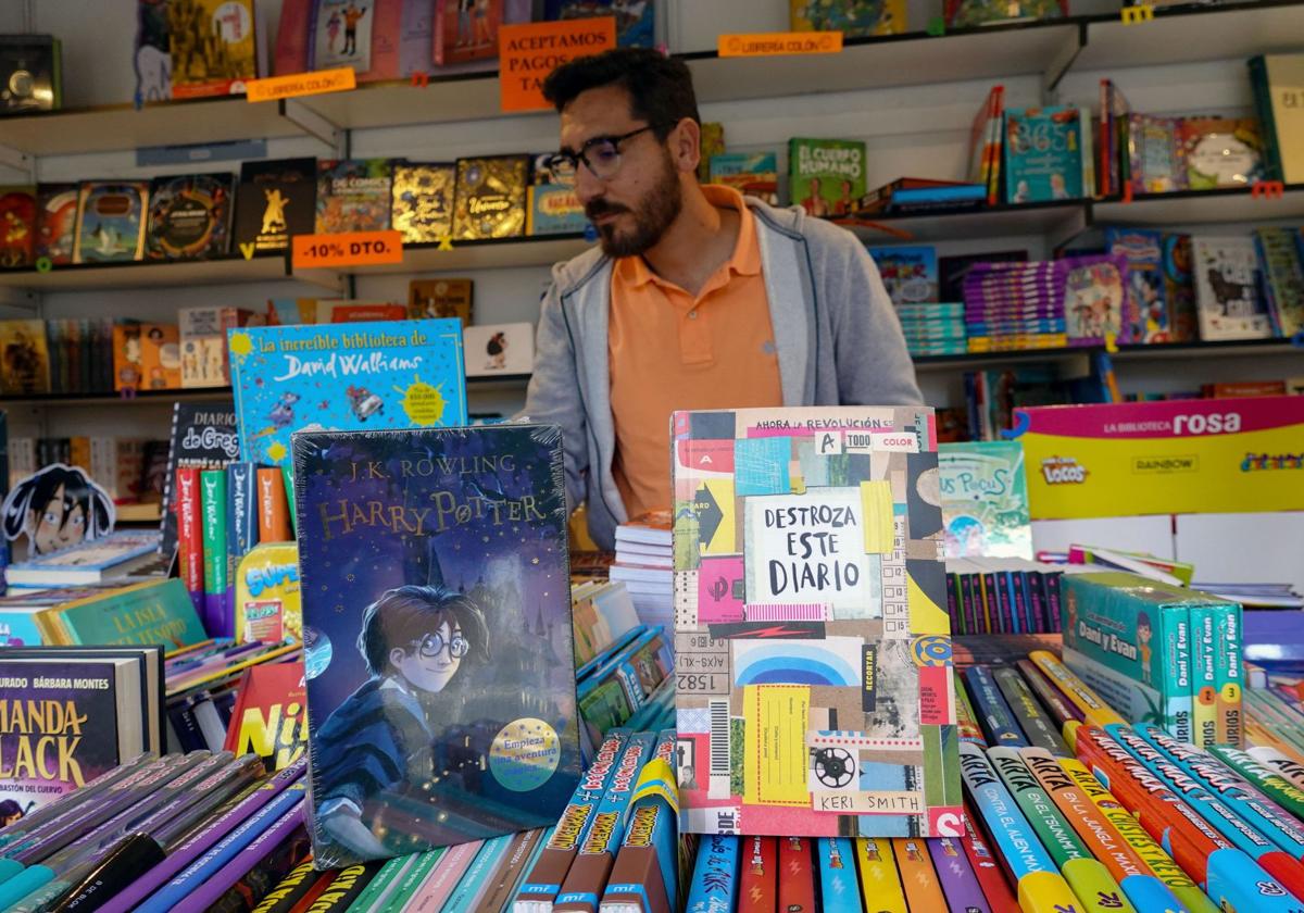 Este es el programa del fin de semana de la Feria del Libro de Badajoz 2025