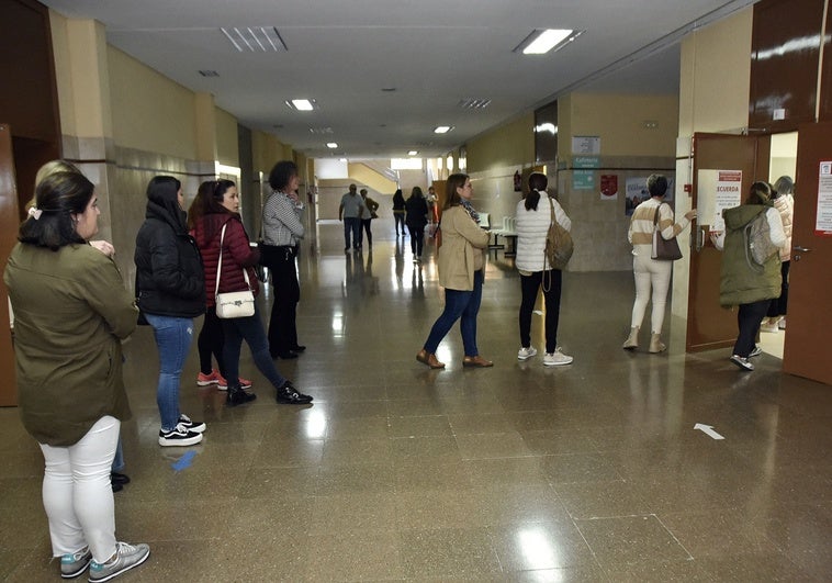 La Junta vuelve a citar de manera presencial a los opositores para la elección de las plazas