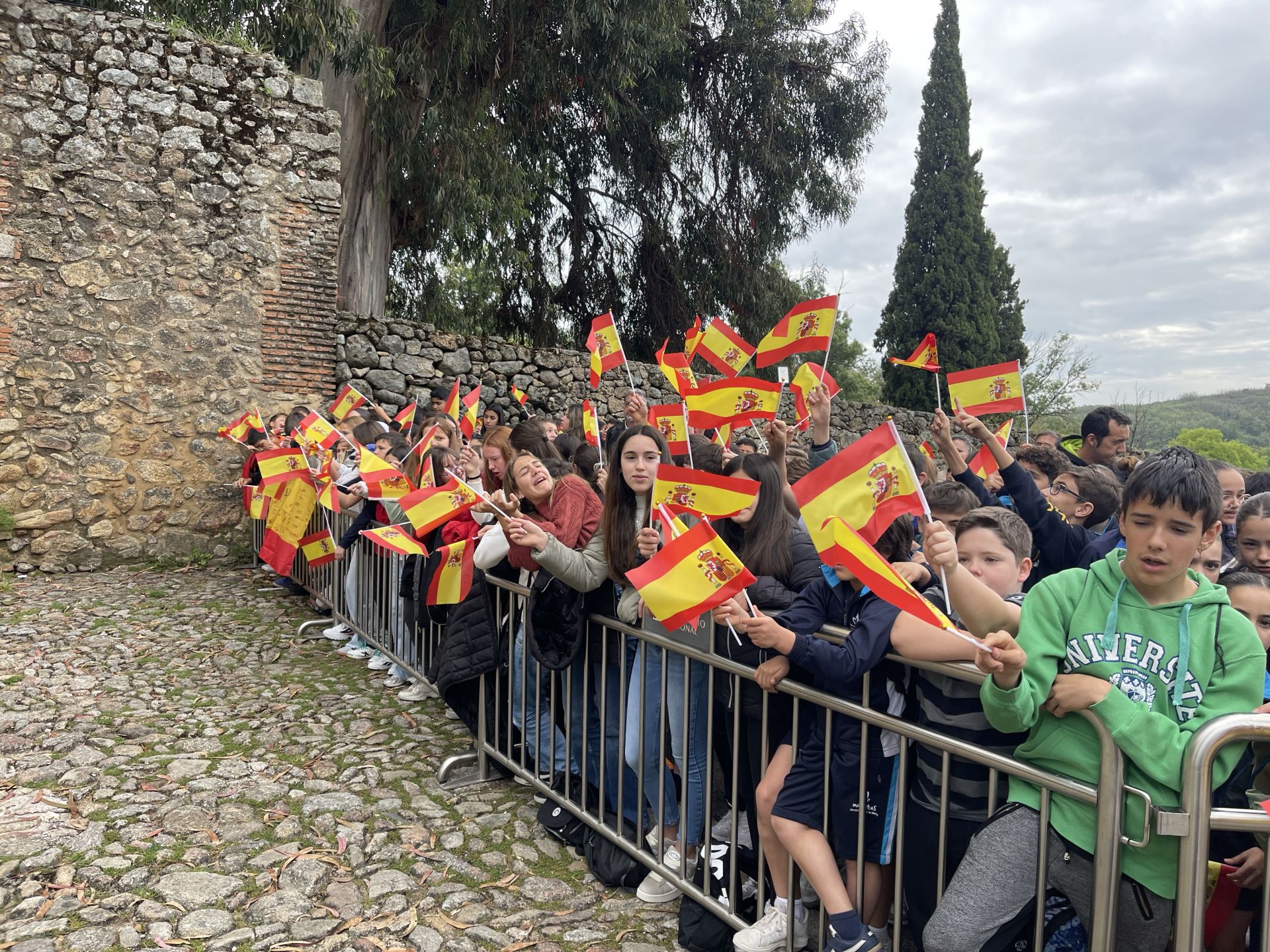 Fotos | Felipe VI preside la entrega del Premio Carlos Yuste a Josep Borrell