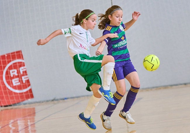 Acción del partido de semifinales entre Extremadura y Andalucía.