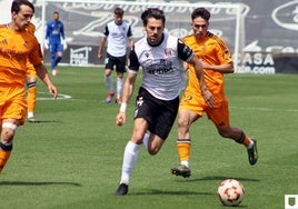 Liberto Beltrán en un momento del partido ante el Castilla este sábado.