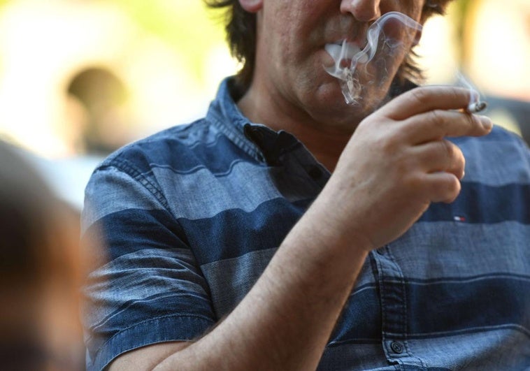 Sube el precio del tabaco: El BOE anuncia nuevos precios para marcas como Winston, Camel y Montecristo