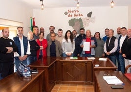 La Diputación formaliza su oposición a los proyectos mineros en la Sierra de Gata
