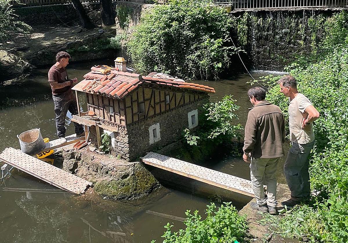 La empresa Creaciones Palau ha sido la encargada de recuperar el esplendor de la casa verata.