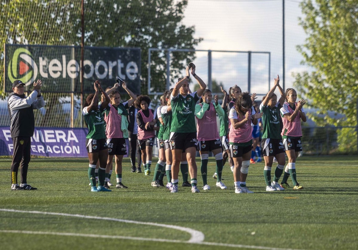El Cacereño Femenino se cobra una deuda y va a por los intereses