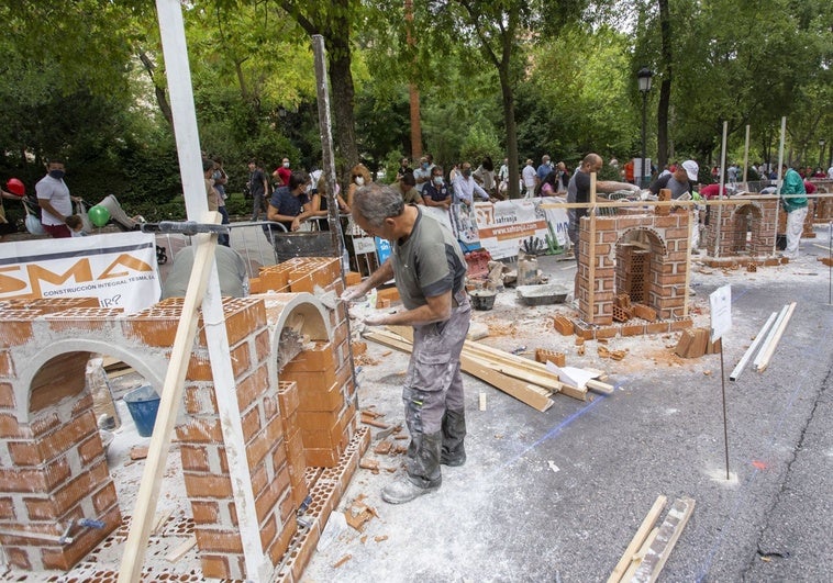 Cáceres elige a los mejores albañiles de Extremadura el 24 de mayo en su tradicional concurso