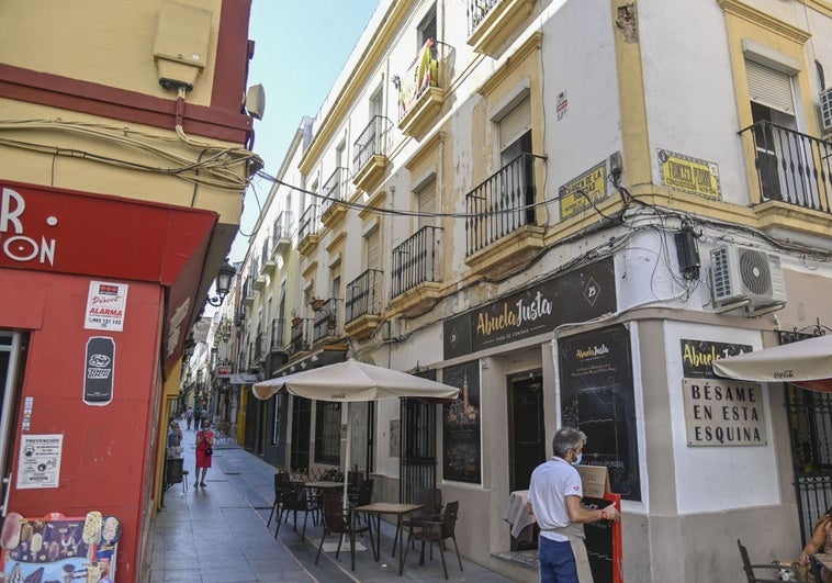 El Ayuntamiento de Badajoz colocará calzadinha portuguesa en la calle Virgen de la Soledad