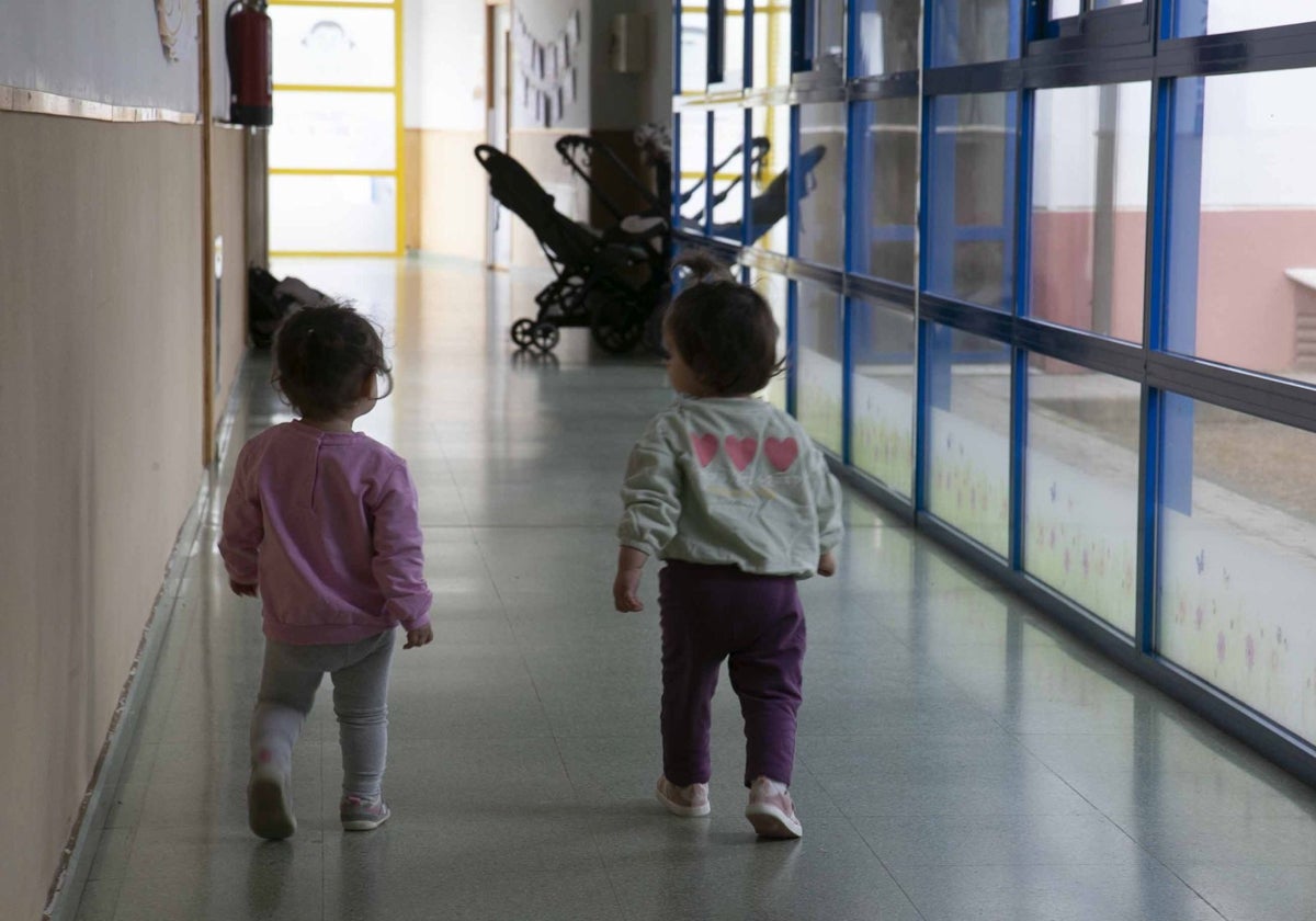 La Consejería de Salud dedicará un millón de euros al cheque-bebé sin tope de renta