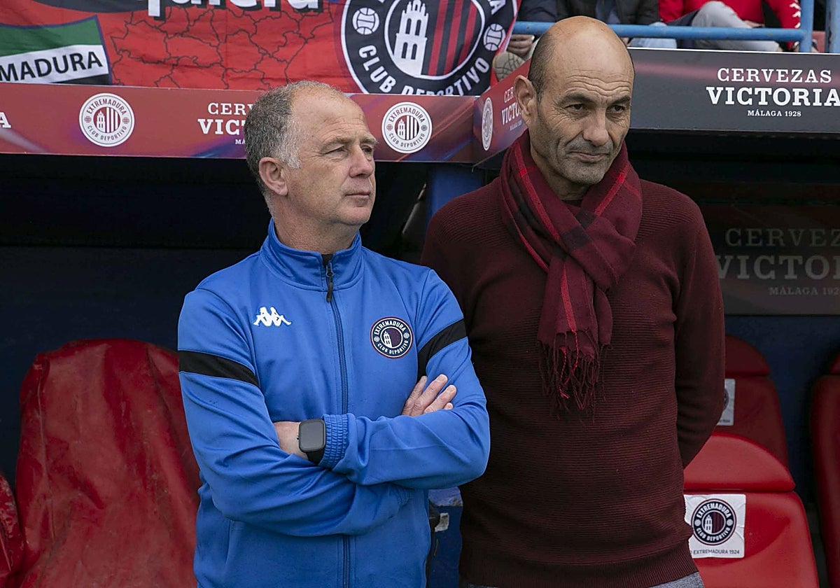 Cisqui junto a Pedro José durante un partido del Extremadura.