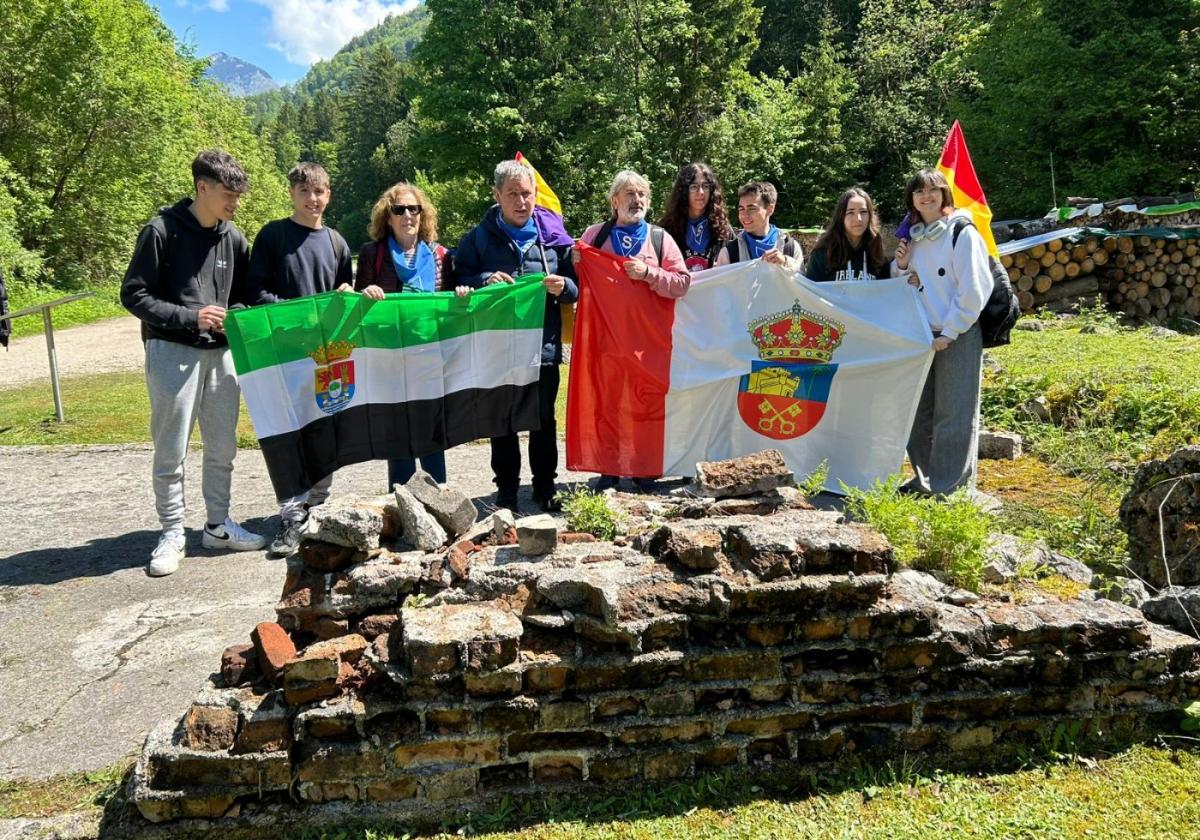 Estudiantes del IES Donoso Cortés de Don Benito visitan Mauthausen