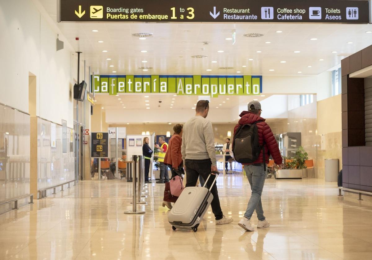 El avión Madrid-Badajoz se retrasa una hora