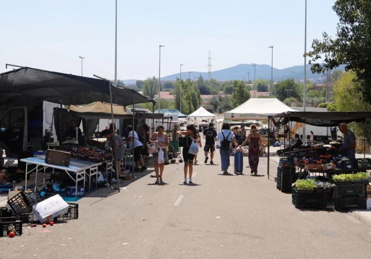 Los propietarios de Vegas del Mocho activan su reclamación patrimonial al Ayuntamiento de Cáceres por el mercadillo