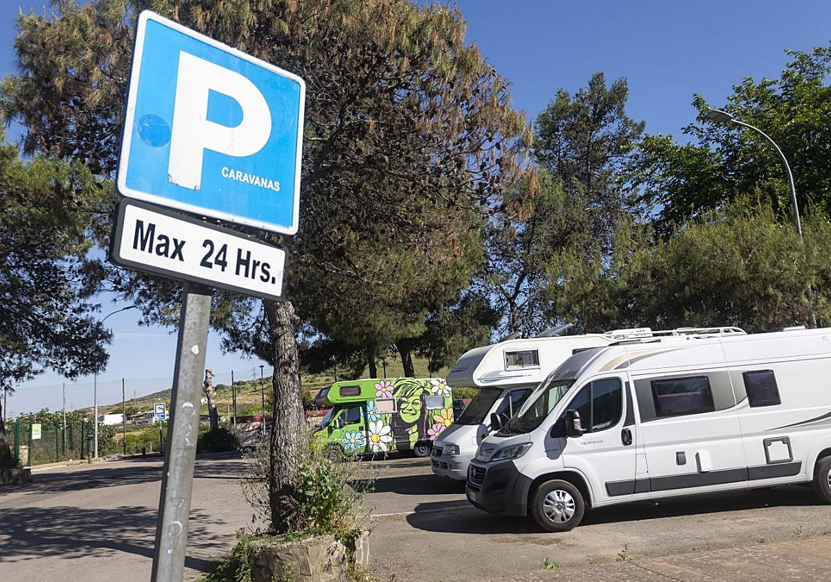 Estacionamiento de autocaravanas en Cáceres