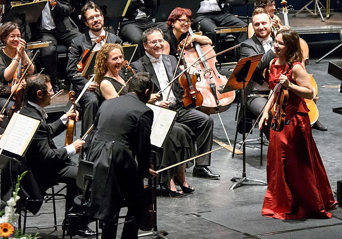 Patricia Kopatchinkaja y la Orquesta de Extremadura en el XXXIV Festival Ibérico de Música.