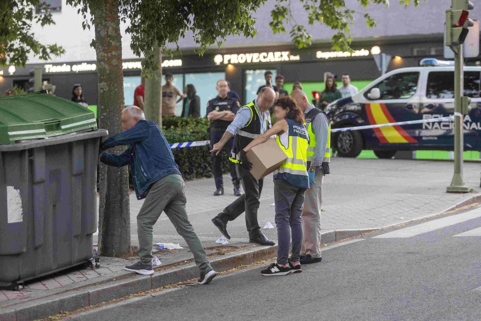 Dispositivo policial en Cáceres tras la muerte de un joven de 18 años en una pelea