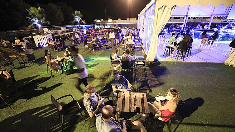 Proyectan una terraza de verano en el Hípico de Cáceres para abrirla desde el 12 de junio
