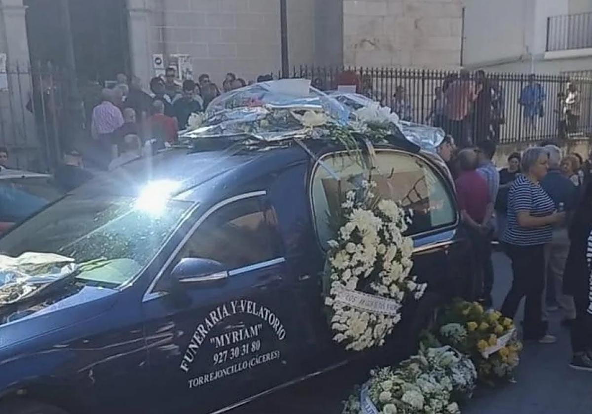 Último adiós a Antonio, el joven que perdió la vida en una reyerta