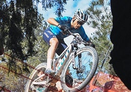 Luca Pérez durante su actuación en las Green Series del País Vasco.