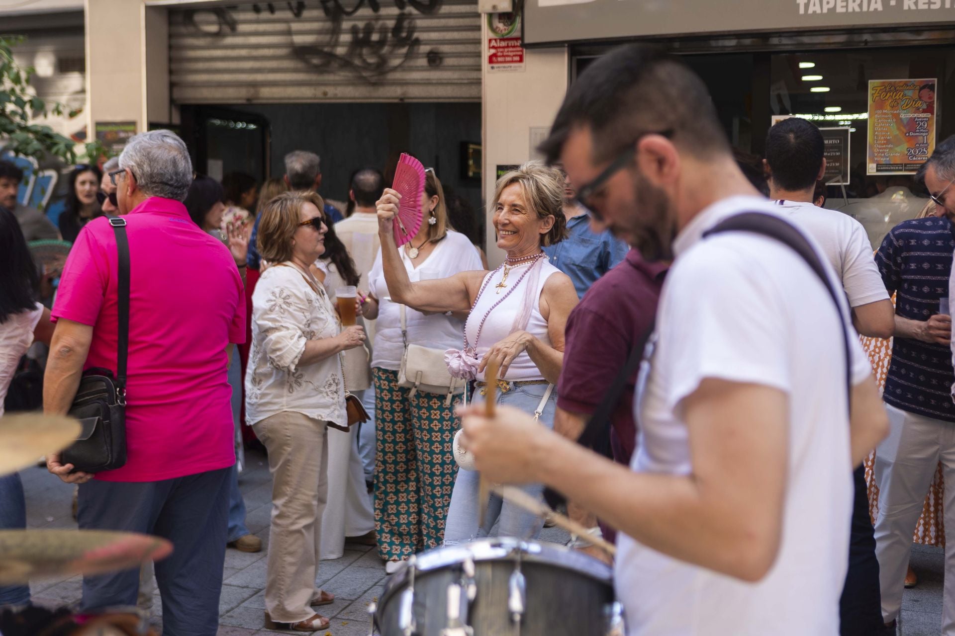 Ambiente en la feria de día de Cáceres