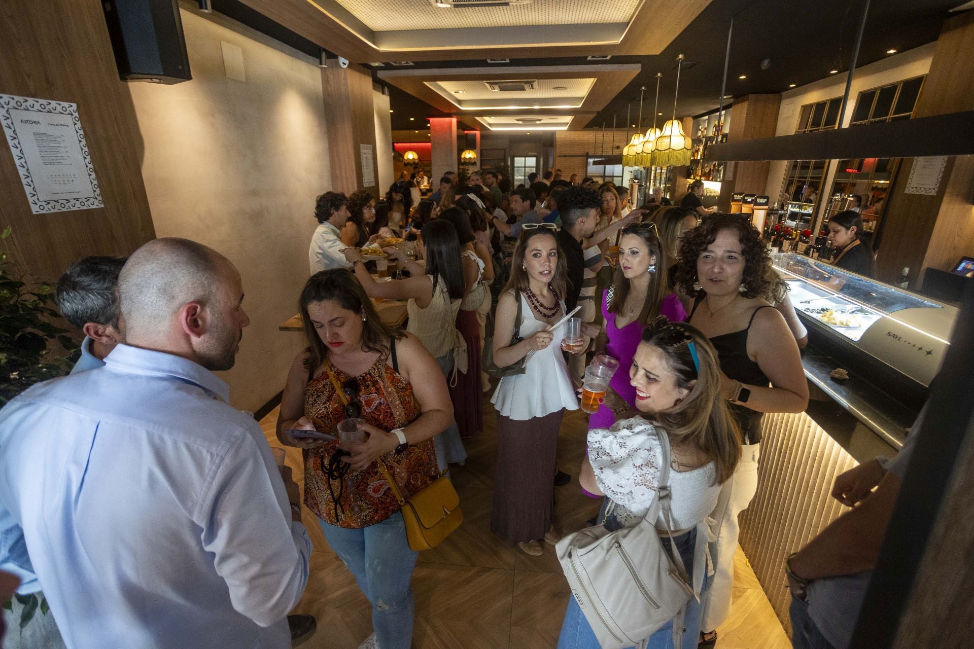Ambiente en la feria de día de Cáceres