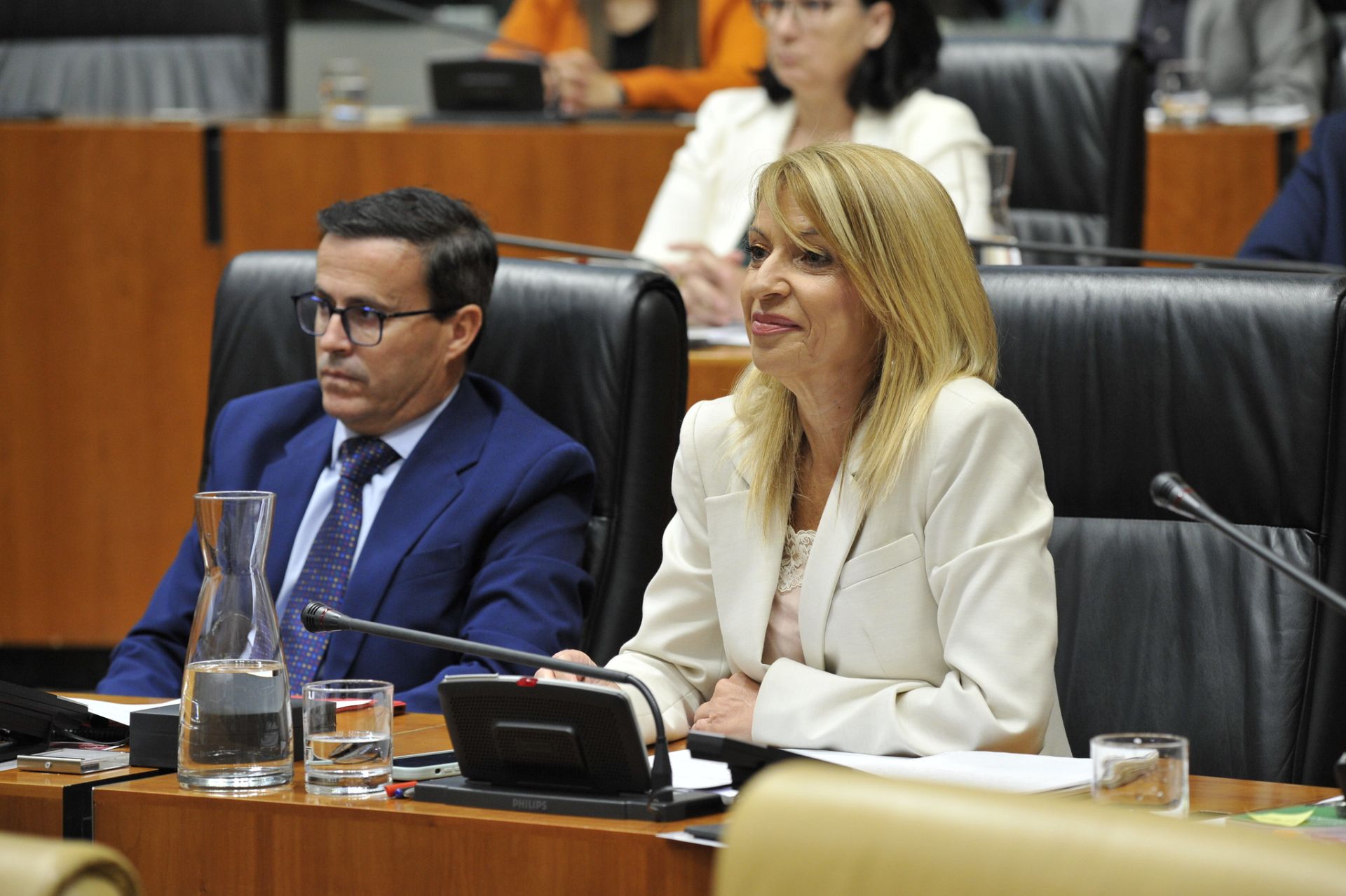 Así ha sido la llegada de Miguel Ángel Gallardo a su primer Pleno en la Asamblea de Extremadura