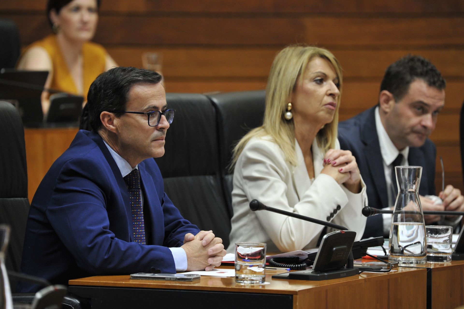 Así ha sido la llegada de Miguel Ángel Gallardo a su primer Pleno en la Asamblea de Extremadura