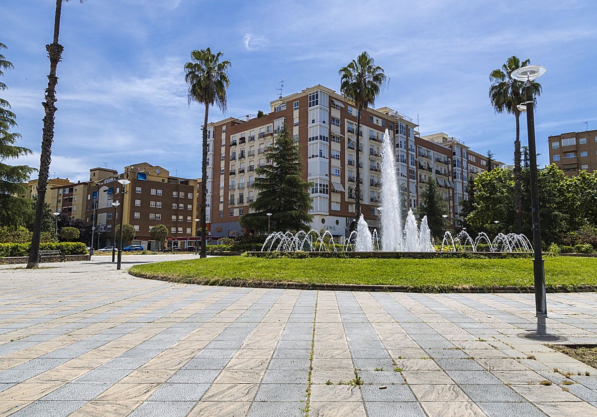La plaza de La Molineta, donde podría instalarse en nuevo centro cívico.