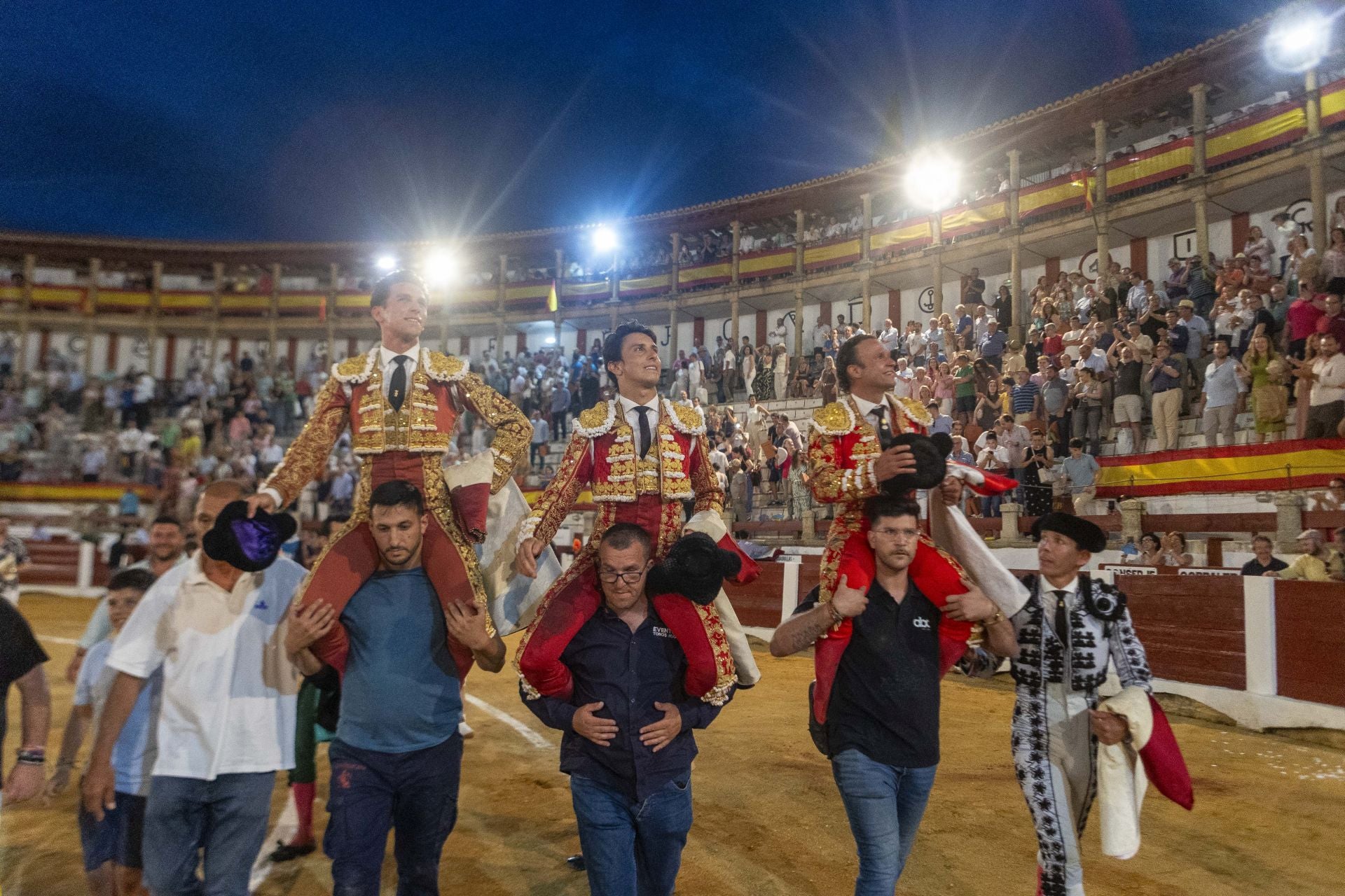 Fotos | Así ha sido el cierre de la Feria Taurina de Cácers con Ferrera, Roca y Marín