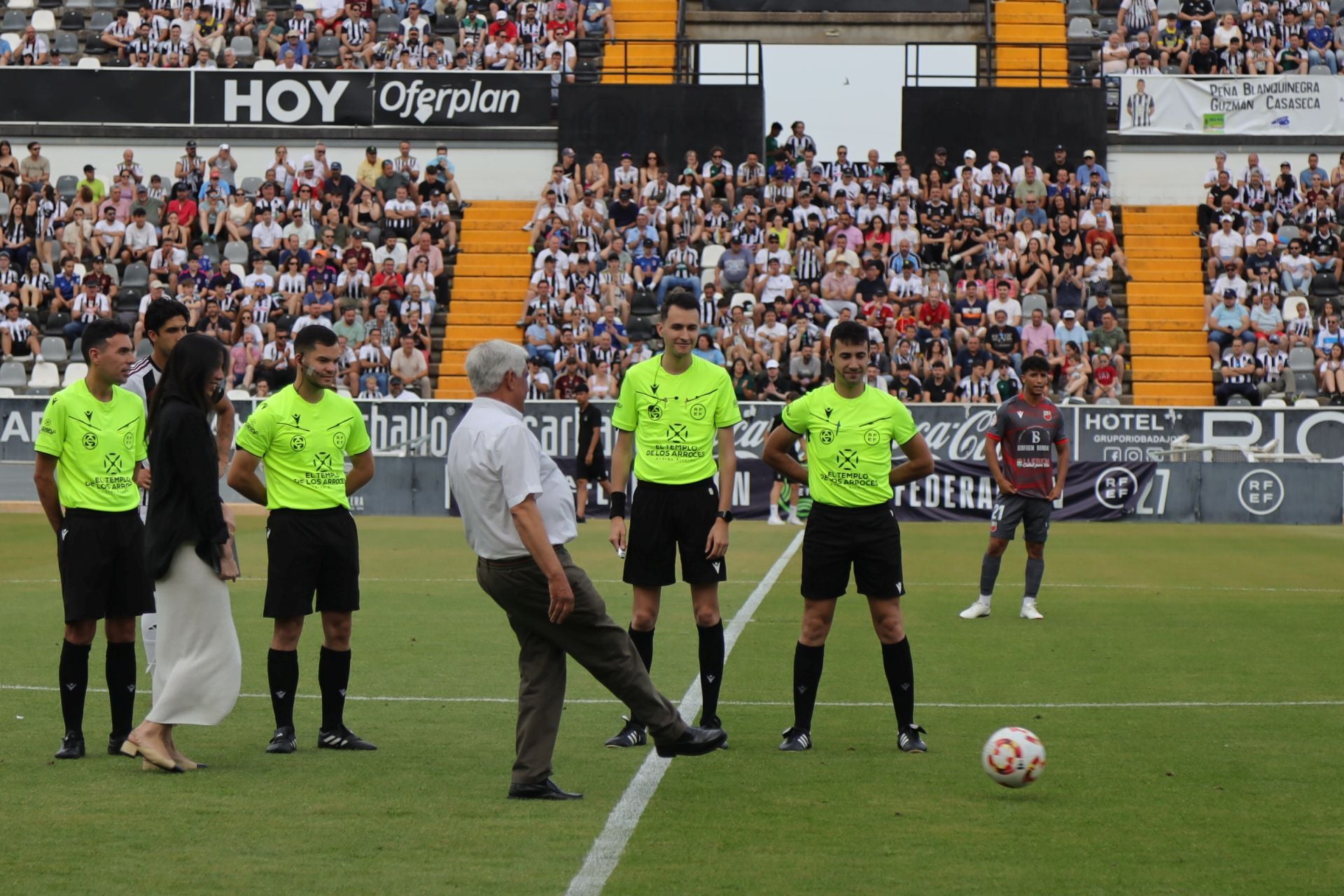 Fotos | Así se ha vivido el Badajoz 1-0 Llerenense
