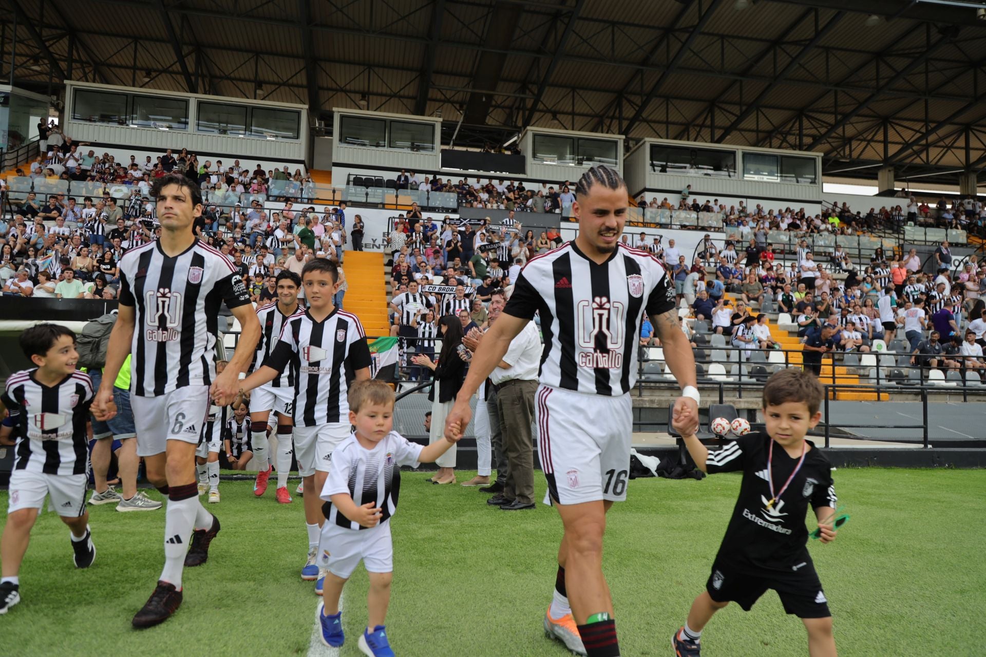 Fotos | Así se ha vivido el Badajoz 1-0 Llerenense