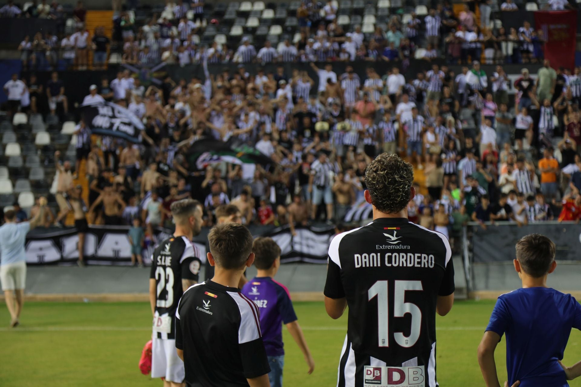 Fotos | Así se ha vivido el Badajoz 1-0 Llerenense