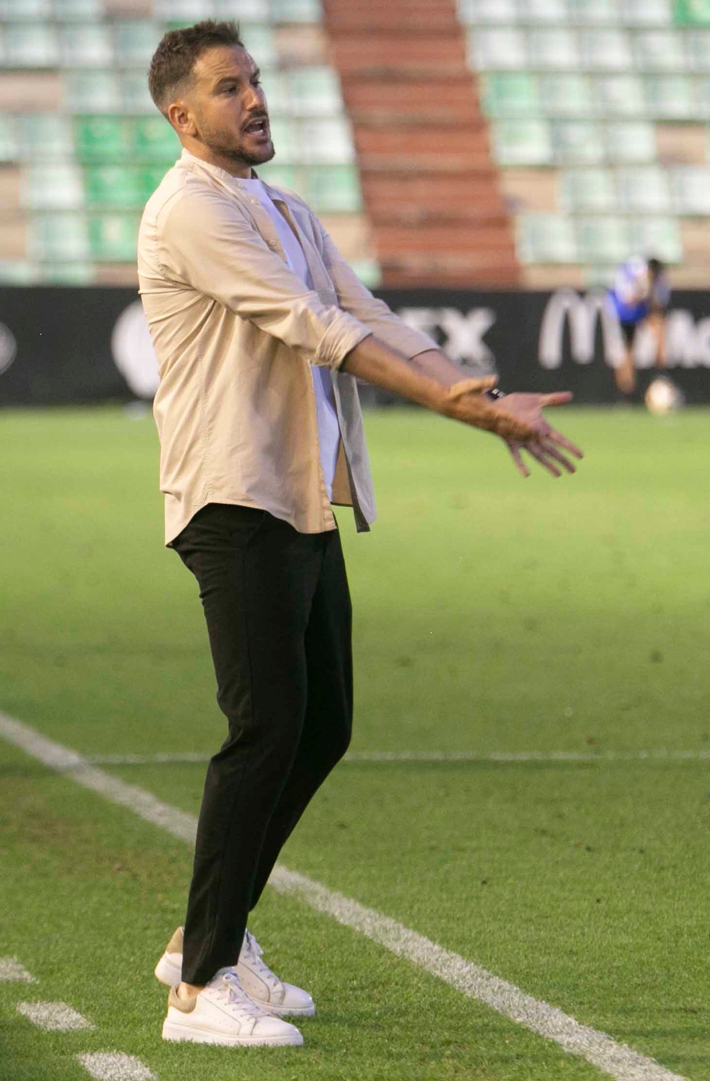 Fotos | Así ha sido el tropiezo del Mérida en casa ante el Sanse