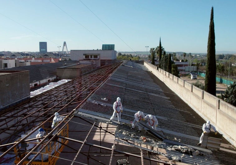 La Junta dará hasta 20.000 euros en ayudas para la retirada de amianto