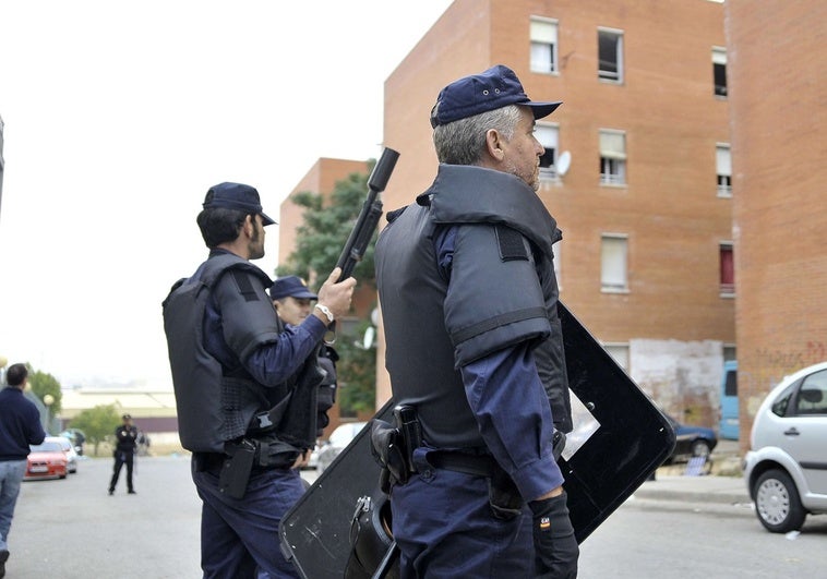 La policía detiene a siete personas por la reyerta de Los Colorines y busca a más