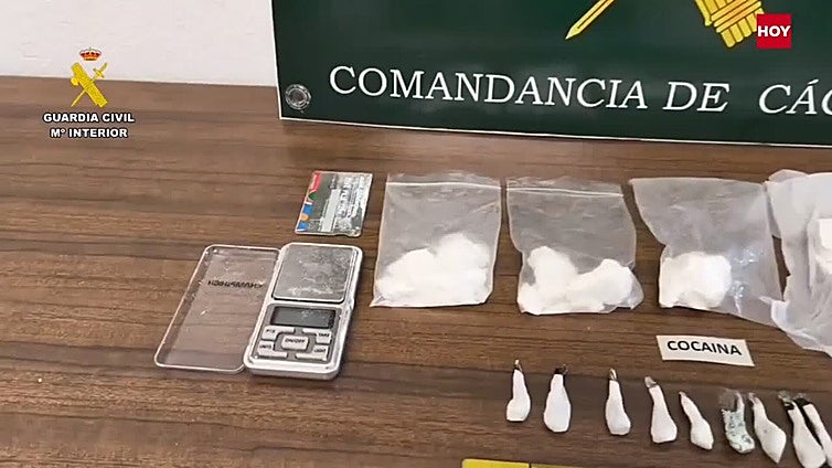 La Guardia Civil desmantela un punto de venta de droga en Alcántara