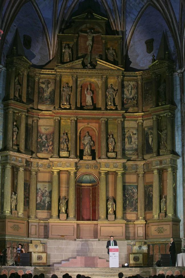 El director de HOY en el claustro de Santo Domingo.