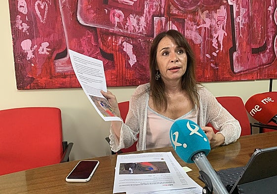 La portavoz socialista, Belén Fernández, en la rueda de prensa de este viernes.