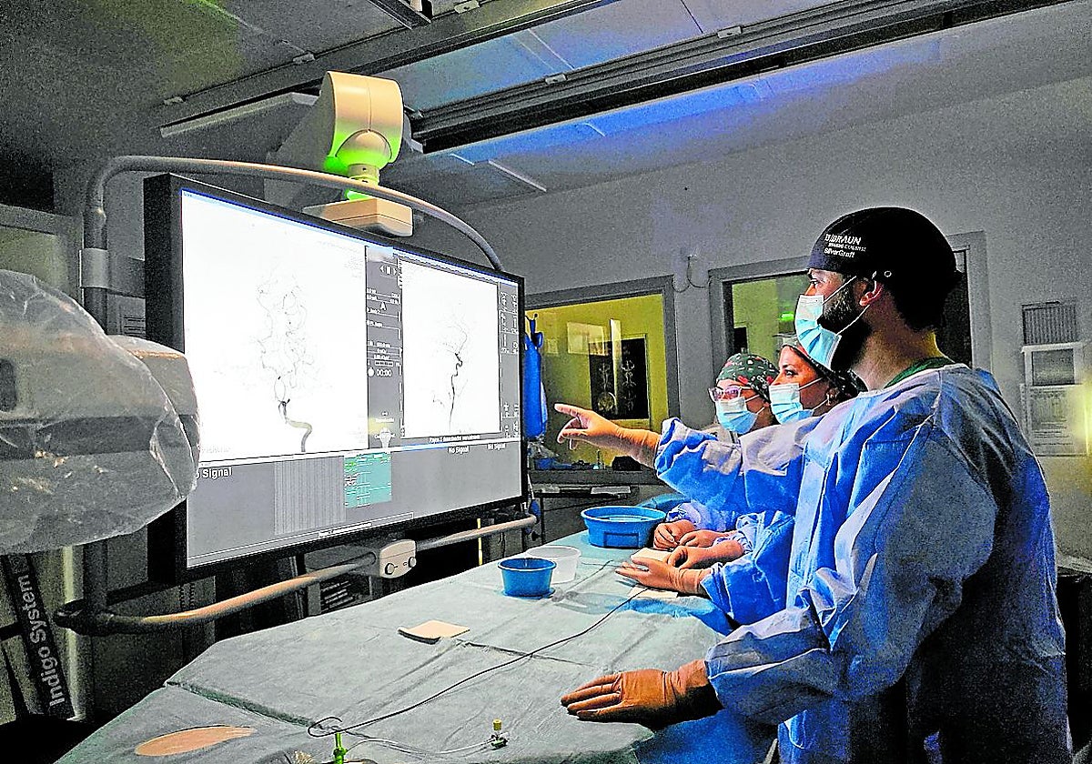 Momentos previos a una intervención en el Hospital Universitario de Cáceres.