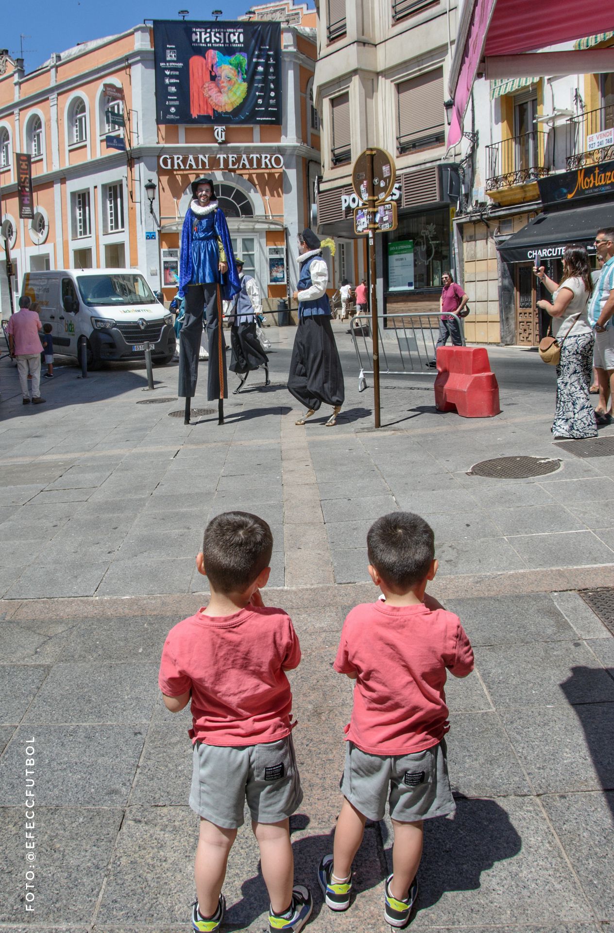 Así ha sido el pasacalles en el marco del Festival de Teatro Clásico de Cáceres