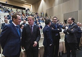 Antonio Huertas, Ignacio Gragera, Federico Linares, Carlos Cuerpo y Francisco Serrano, momentos antes de comenzar el acto.