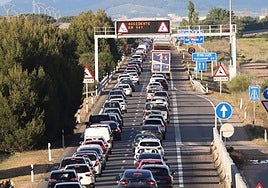 ¿Vas a conducir fuera de la UE este verano? Así puedes solicitar el permiso internacional de la DGT