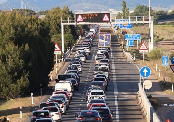 ¿Vas a conducir fuera de la UE este verano? Así puedes solicitar el permiso internacional de la DGT