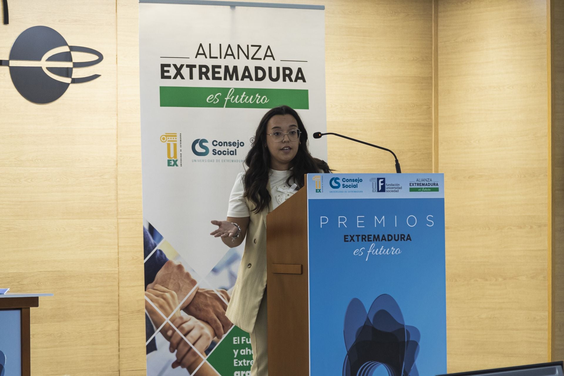 Entrega de galardones a los ganadores de la tercera edición de los &#039;Premios Extremadura es futuro&#039;